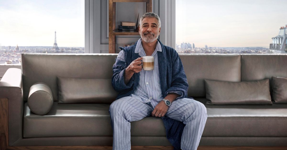 George Clooney zašiel v najnovšej reklame Nespresso za svoje hranice