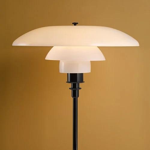 Metalizovaná lampa- Louis Poulsen