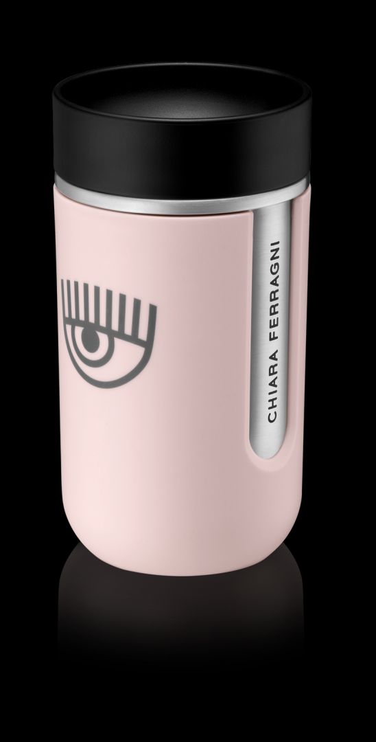 WW ALL B2C Nomad Collection Travel Mug Chiara Ferragni Pink 3Quarter Side Reflection UNLAYERED 2021 0000