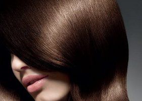 TIPY PRE VÁS: Termoaktívna olejová kúra na veľmi suché vlasy